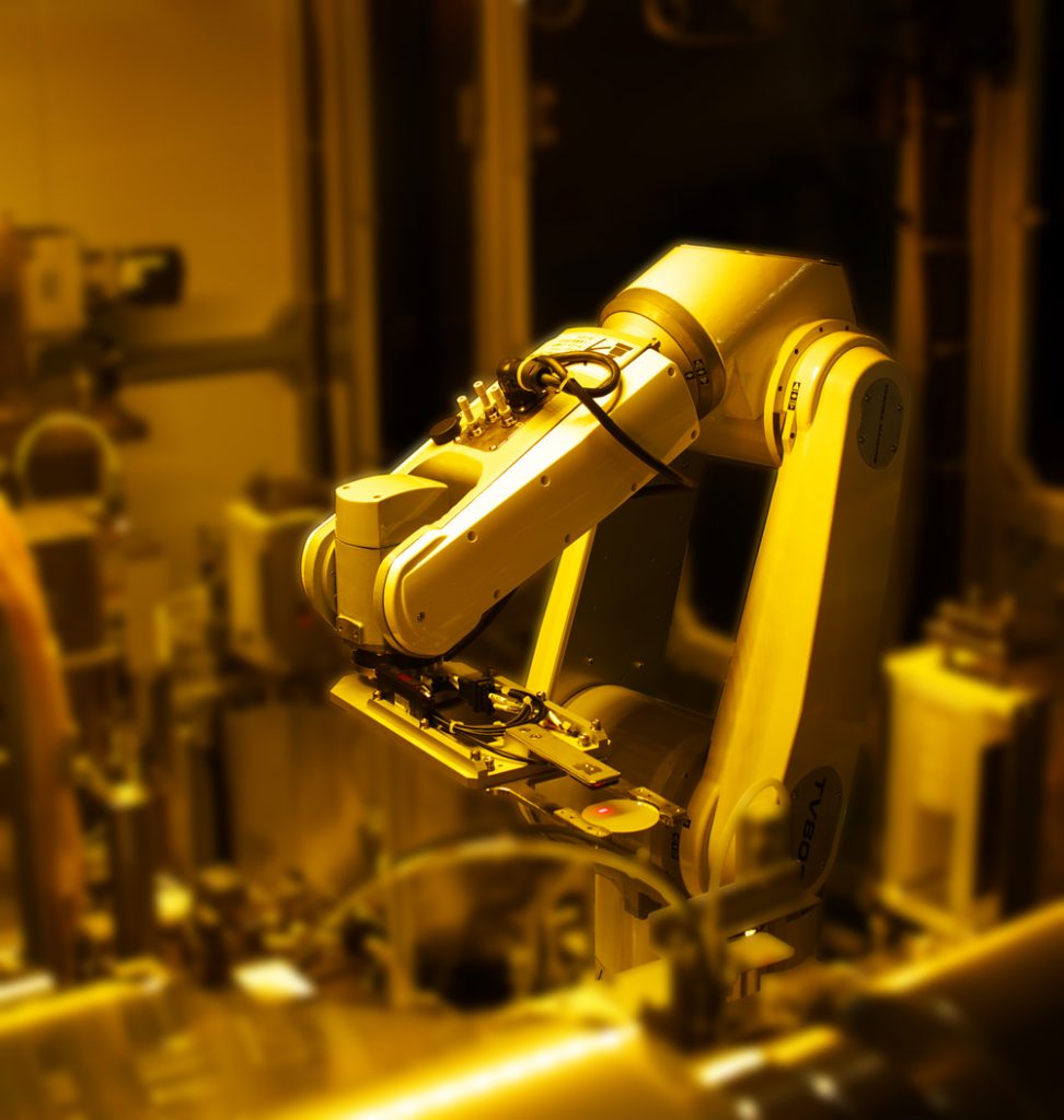 TMR Cleanroom robots IMAGE