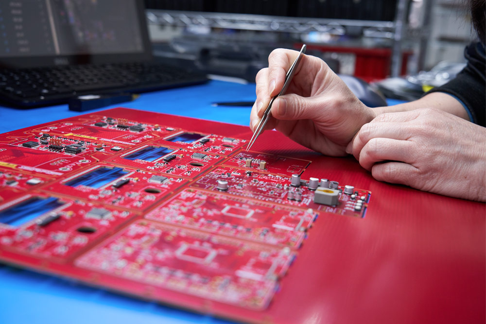 pcb assembly hero